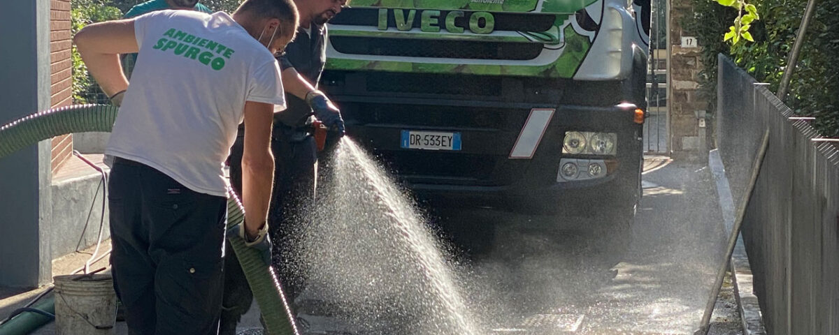 Vantaggi di un servizio professionale per lo svuotamento fosse biologiche