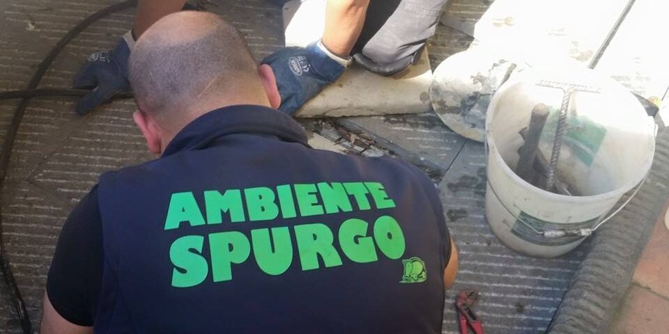 Come si manifestano le emergenze relative al sistema di scarico